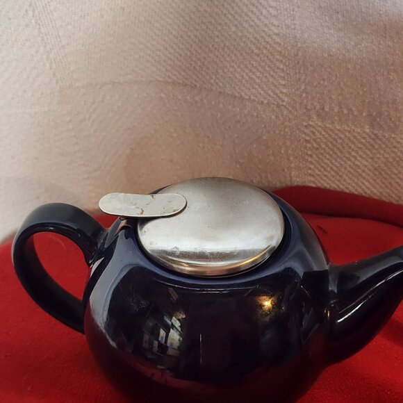 Classic Bistro Bright Cobalt 2 Cup Infuser Personal Porcelain Teapot w/Metal Lid - Picture 8 of 16